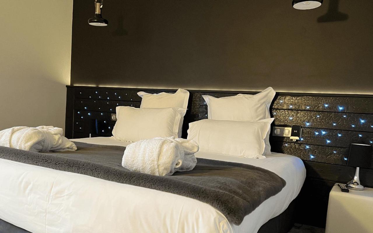 Logis Hotel Et Spa Chez Camillou オモン・オーブラック 部屋 写真